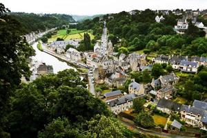 cidade dinan e rio rance, frança foto