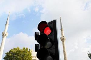 luz vermelha e minaretes eu foto