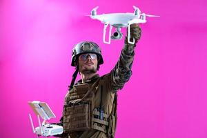 técnico piloto de drone soldado foto