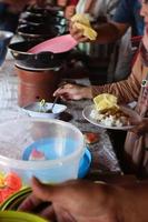 magelang, Indonésia 18 09 2022 . é levar a comida que é servida na mesa e um lugar vegetal único. foto