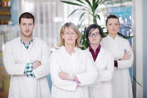 equipe de pessoas de farmácia foto