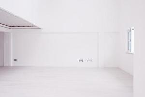 suécia, 2022 - interior do apartamento de dois níveis moderno e elegante vazio foto