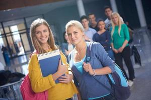 alunos estudo em grupo foto