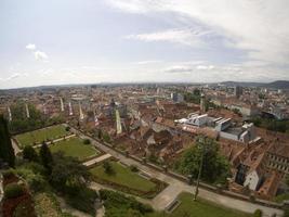 graz áustria panorama aéreo da torre do relógio foto