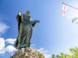 estátua de maria na vila de portofino, itália foto