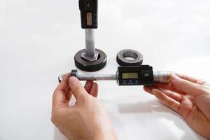 Dispositivo de medição micrômetro interno digital de três pontos de 3 pontos, micrômetro de furo digital foto