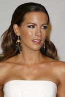 los angeles, 5 de novembro - kate beckinsale chega à gala lacma art film no la county museum of art em 5 de novembro de 2011 em los angeles, ca foto