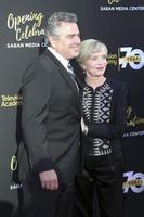 los angeles, 2 de junho - christopher knight, florence henderson na gala do 70º aniversário da television academy no saban theatre em 2 de junho de 2016 em north hollywood, ca foto