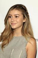 los angeles, 23 de outubro - g hannelius na fundação elizabeth glaser pediátrica aids evento um tempo para heróis no smashbox studios em 23 de outubro de 2016 em culver city, ca foto