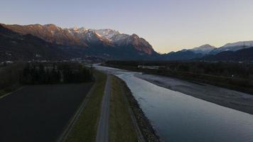 montanhas em liechtenstein foto