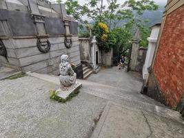 monterosso al mare, itália - 8 de junho de 2019 - vila pitoresca de cinque terre itália antigo cemitério foto