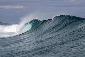 detalhe do tubo de ondas de surf foto