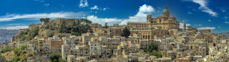 piazza armerina sicília paisagem urbana foto
