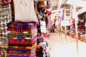 produtos peruanos locais. ruas de cuzco. artes tradicionais