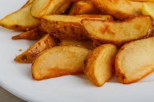 batata frita no prato foto