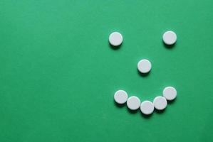 exibição de pílulas sorridentes foto
