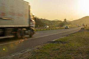 Rodovia Presidente Dutra. foto