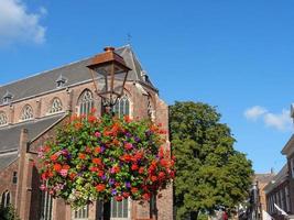 cidade de dosburgo no rio ijssel foto