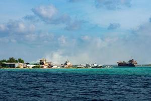 maldivas lixo ilha lixo em chamas foto