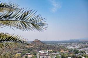 El Pueblito pirâmide Quertaro México zona arqueológica ruínas maias Cidade hispânica céu azul Lugar turístico Cidade mágica Ponto histórico foto