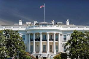 casa branca de washington em dia ensolarado foto