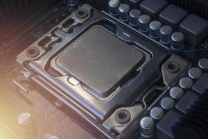 um soquete de CPU na placa-mãe pc foto
