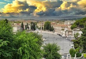 visão geral da piazza del popolo em roma foto