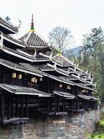 exterior da ponte coberta de vento e chuva de chengyang foto