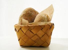 close-up da cesta de pão foto