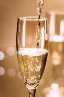 close-up de flauta de champagne foto