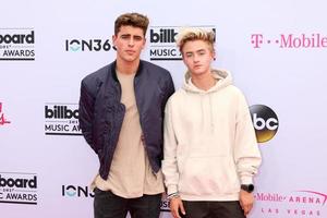 las vegas - 21 de maio jack gilinsky, jack johnson no billboard music awards de 2017 - chegadas na t mobile arena em 21 de maio de 2017 em las vegas, nv foto