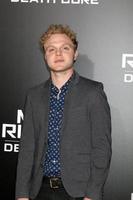 los angeles 18 de janeiro - joe adler at the maze runner - the death cure fan exibindo na amc 15 em 18 de janeiro de 2018 na cidade do século, ca foto