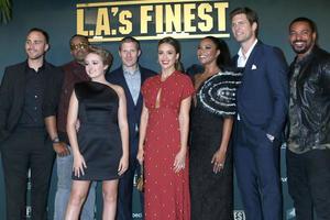 los angeles 10 de maio - joshua alba, sophie reynolds, duane martin, zach gilford, jessica alba, gabrielle union, ryan mcpartlin, laz alonso na estreia do último programa de tv no hotel sunset tower em 10 de maio de 2019 em west hollywood, ca foto