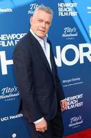 los angeles 24 de outubro - ray liotta no 22º festival anual de cinema de praia de newport apresenta honras do festival e variedade s 10 atores para assistir no balboa bay club em 24 de outubro de 2021 em newport beach, ca foto