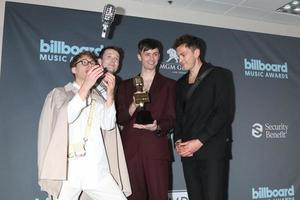 los angeles, 15 de maio - dave bayley, desenhou macfarlane, edmund irwin-singer e joe seaward, glass animals no billboard music awards de 2022 no mgm garden arena em 15 de maio de 2022 em las vegas, nv foto