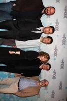 los angeles, 11 de janeiro - loren bouchard, john roberts, dan mintz, kristen schaal, eugene mirman, jim dauterive chega à festa de inverno fox tca 2011 no villa sorriso em 11 de janeiro de 2010 em pasadena, ca foto