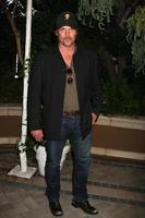 los angeles, 11 de outubro - paul johansson chega ao 1º fórum criativo global noite de entretenimento no hotel four seasons beverly hills em 11 de outubro de 2010 em los angeles, ca foto