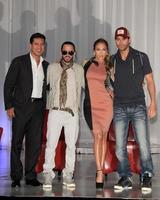 los angeles, 30 de abril - mario lopez, yandel, jennifer lopez, enrique iglesias em uma conferência de imprensa para yandel, jennifer lopez e enrique iglesias para anunciar sua turnê de verão no boulevard3 em 30 de abril de 2012 em los angeles, ca foto