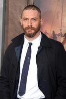 los angeles, 7 de maio - tom hardy no mad max - fury road los angeles estréia no tcl chinese theatre imax em 7 de maio de 2015 em los angeles, ca foto