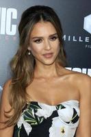 los angeles, 22 de agosto - jessica alba no mecânico - estréia da ressurreição no arclight hollywood em 22 de agosto de 2016 em los angeles, ca foto