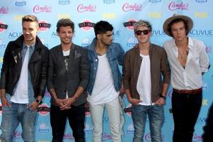 los angeles, 11 de agosto - liam payne, louis tomlinson, zayn malik, niall horan, harry styles of one direction no teen choice awards de 2013 no gibson ampitheater universal em 11 de agosto de 2013 em los angeles, ca foto