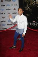 los angeles, 4 de novembro - tahj mowry at the thor - a estréia mundial sombria no teatro el capitan em 4 de novembro de 2013 em los angeles, ca foto