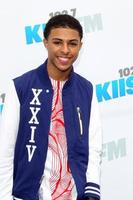 los angeles, 12 de maio - diggy simmons chega ao show de wango tango no home depot center em 12 de maio de 2012 em carson, ca foto