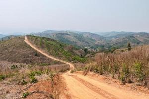 estradas em áreas rurais de países em desenvolvimento