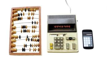 evolução do cálculo ábaco calculadora vintage e ga moderno foto
