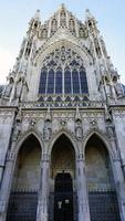 ornamentos históricos construindo arquitetura da igreja em viena, áustria, europa foto