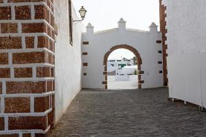 Vila Branca de Lanzarote Teguise nas Ilhas Canárias foto