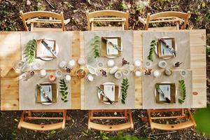 mesa servida para convidados foto
