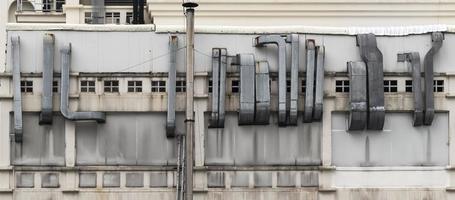 sistema de ventilação de chaminé no exterior do edifício foto