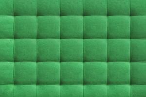 fundo de couro de camurça verde, padrão xadrez clássico para móveis, parede, cabeceira foto